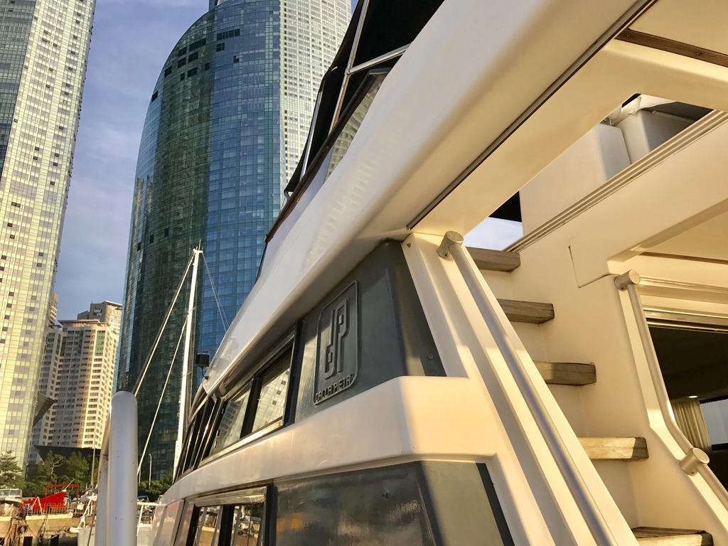 Sea And Yacht Busan Exterior foto